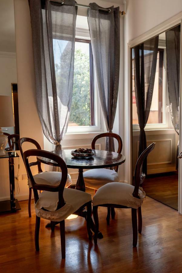 Rhome Trevi Rome Extérieur photo
